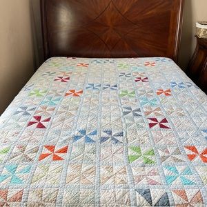 102”x84” VIntage King Size 100% Cotton Patchwork Quilt.